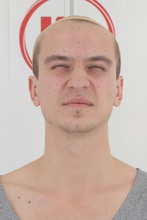 Age19-PaulPhillips/06_Face_Compression/01_Cam01.jpg