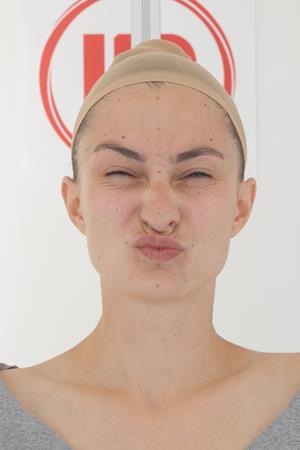 Age31-KristinaBryan/06_Face_Compression/01_Cam01.jpg