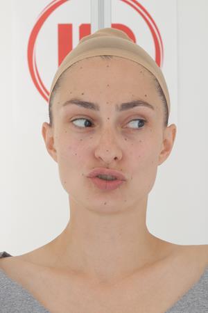 Age31-KristinaBryan/10_Look_Left-Phoneme_CH/01_Cam01.jpg