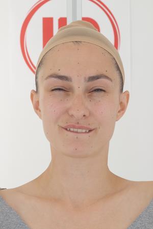 Age31-KristinaBryan/15_Phoneme_Hard_FV-Eye_Squint/01_Cam01.jpg