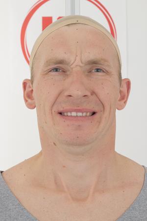 Age30-ScottMorgan/18_Pain/01_Cam01.jpg