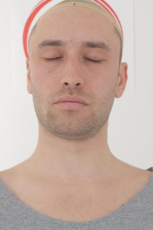 Age30-JeremyAllen/02_Neutral-Eyes_Closed/01_Cam01.jpg