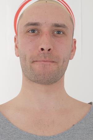 Age30-JeremyAllen/09_Lips_Roll_In/01_Cam01.jpg