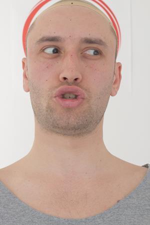 Age30-JeremyAllen/10_Look_Left-Phoneme_CH/01_Cam01.jpg