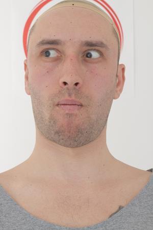 Age30-JeremyAllen/14_Chew_Look_Right/01_Cam01.jpg