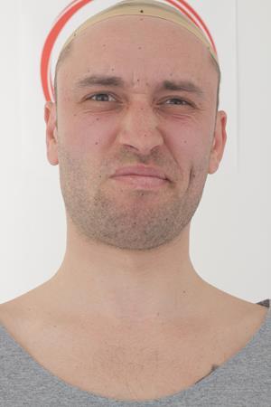 Age30-JeremyAllen/19_Disgust/01_Cam01.jpg